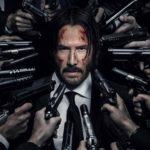 John wick 3: keanu reeves torna sul grande schermo. Sul set anche halle berry e anjelica huston