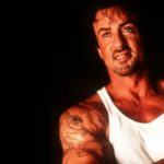 Sylvester stallone ci presenta il suo nuovo look di rambo