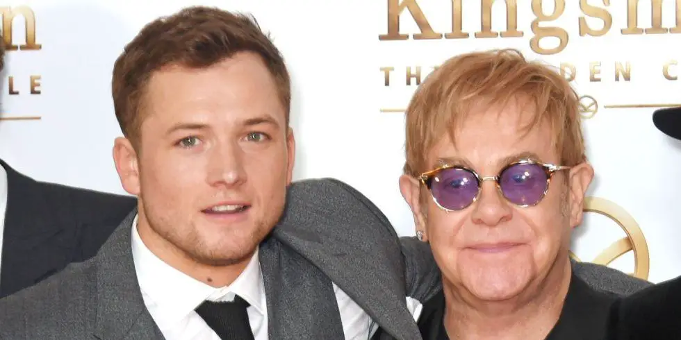 Rocketman: Taron Egerton nei panni di Elton John nelle prime foto ufficiali