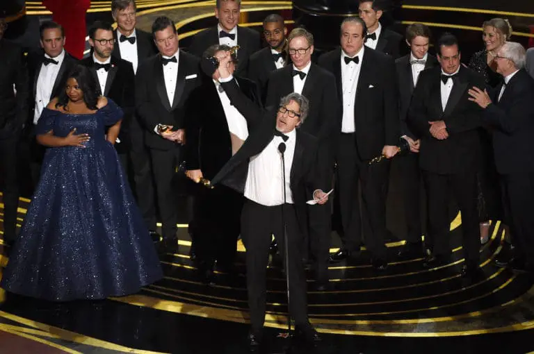 Farrelly e il cast di Green Book accettano l'Oscar 2019 per il miglior film