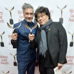 Writers guild awards: vincono jojo rabbit e parasite Writers guild awards: vincono jojo rabbit e parasite
