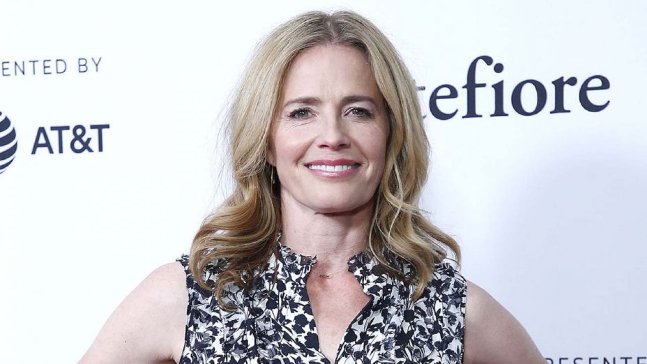 Elisabeth shue