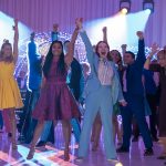 The prom: le prime immagini del musical di ryan murphy The prom: le prime immagini del musical di ryan murphy
