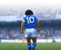 Diego Armando Maradona con la maglia del Napoli