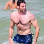 Hugh jackman inizia il nuovo anno con un bagno, il video