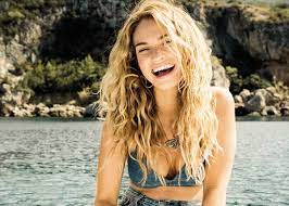 Lily James, ritratto di un'attrice
