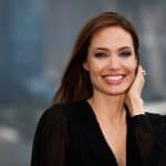 Angelina jolie arriva su instagram