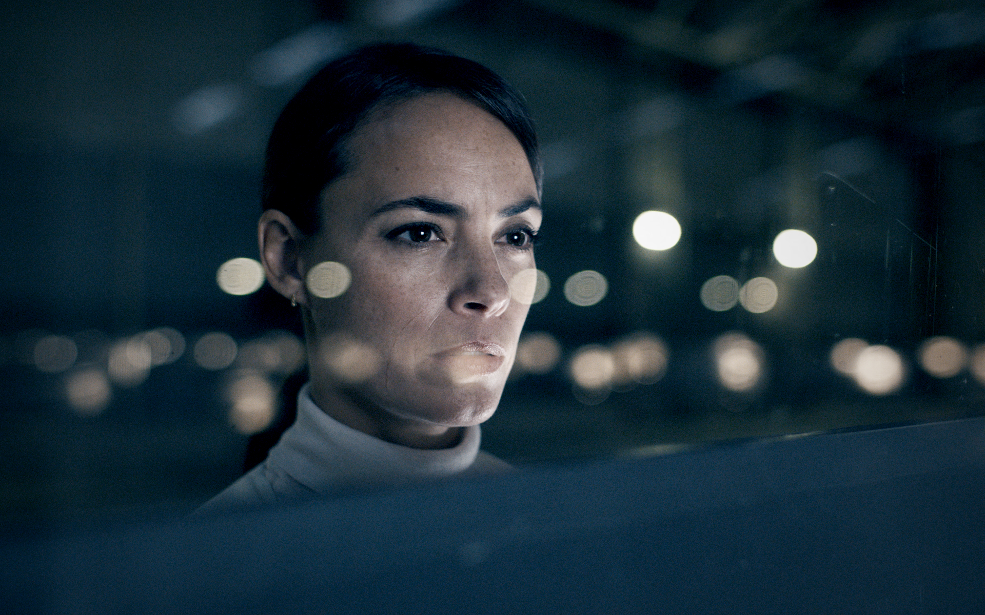 Bérénice Bejo in Another End