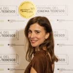 Falling into place di aylin tezel vince il premio del pubblico al festival del cinema tedesco