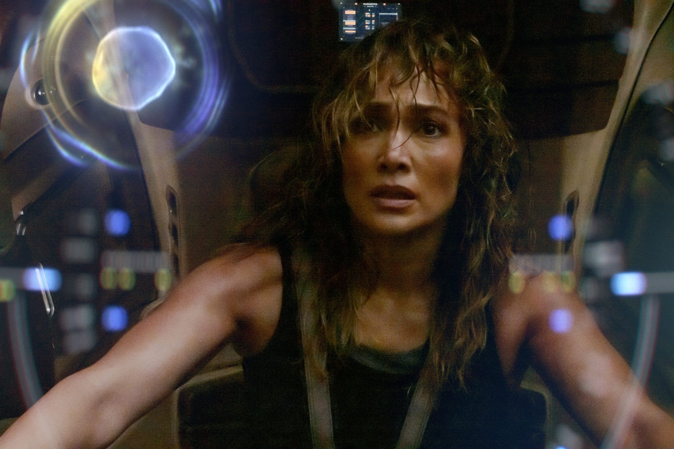 Atlas, il trailer del film netflix con jennifer lopez