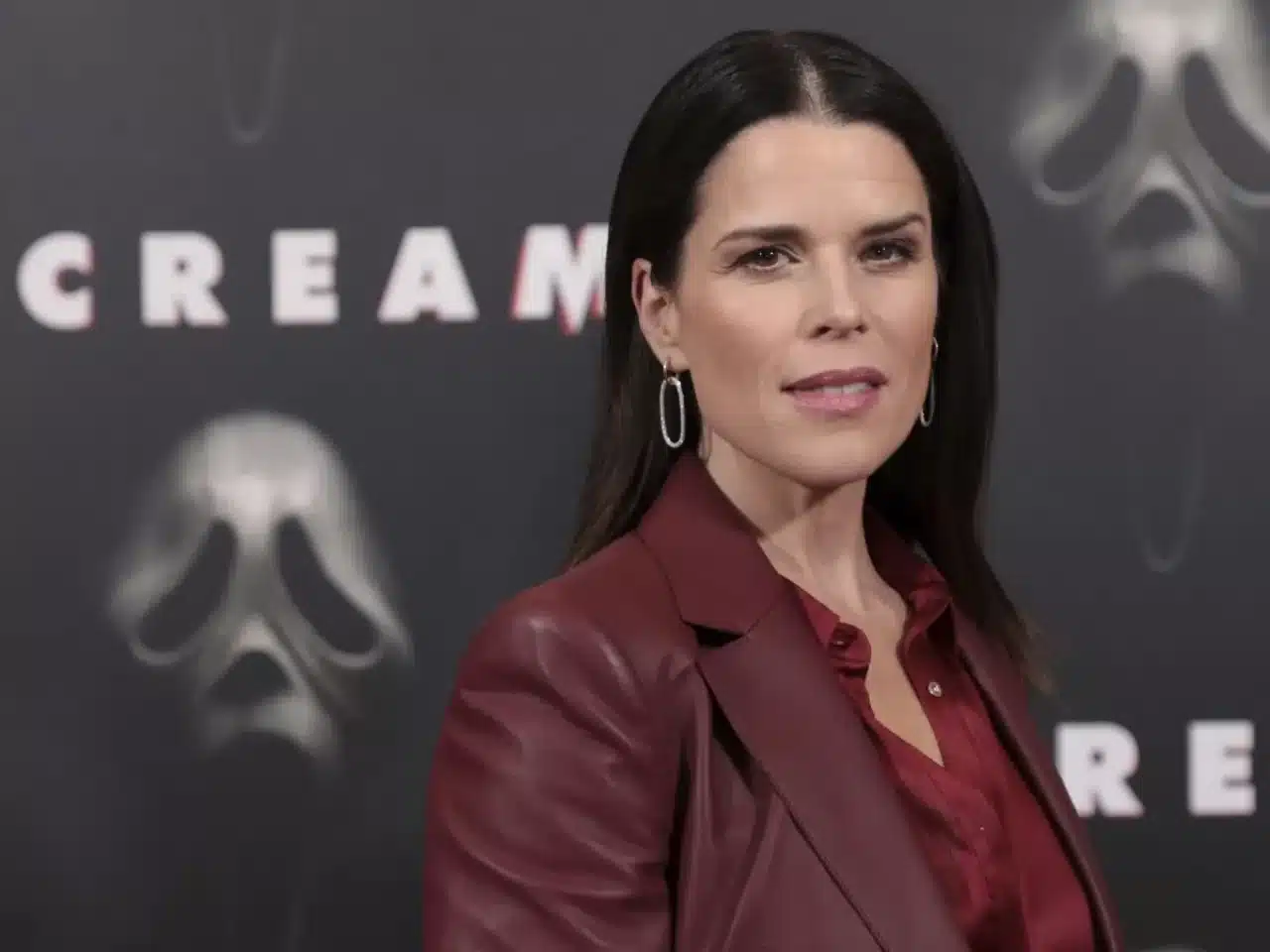 Scream 7: neve campbell torna nel franchise, kevin williamson alla regia