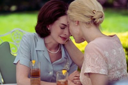 Mothers instinct film trailer anne hathaway jessica chastain