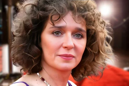 Valeria golino porta l’arte della gioia a cannes 2024