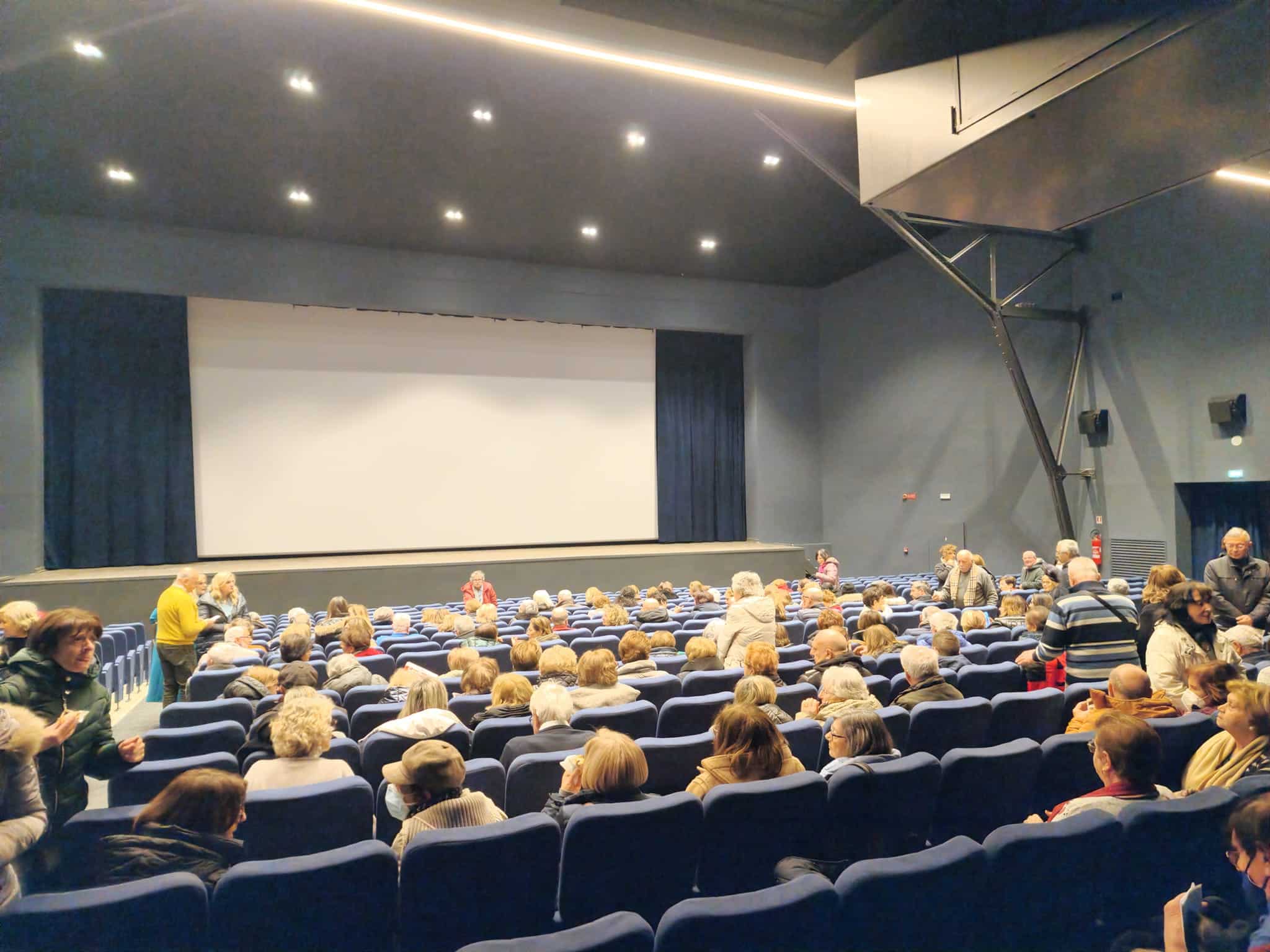 Cineforum arci movie, edoardo de angelis il 15 al pierrot