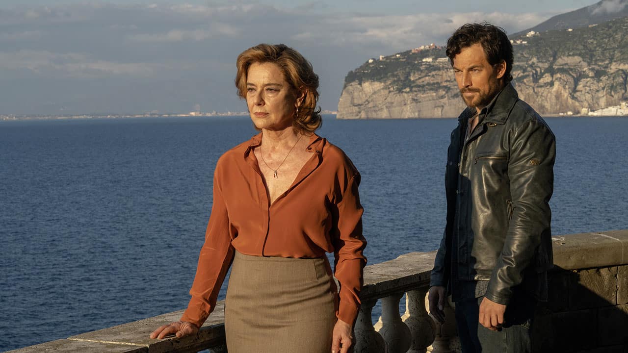 Inganno: disponibili il nuovo trailer e il poster