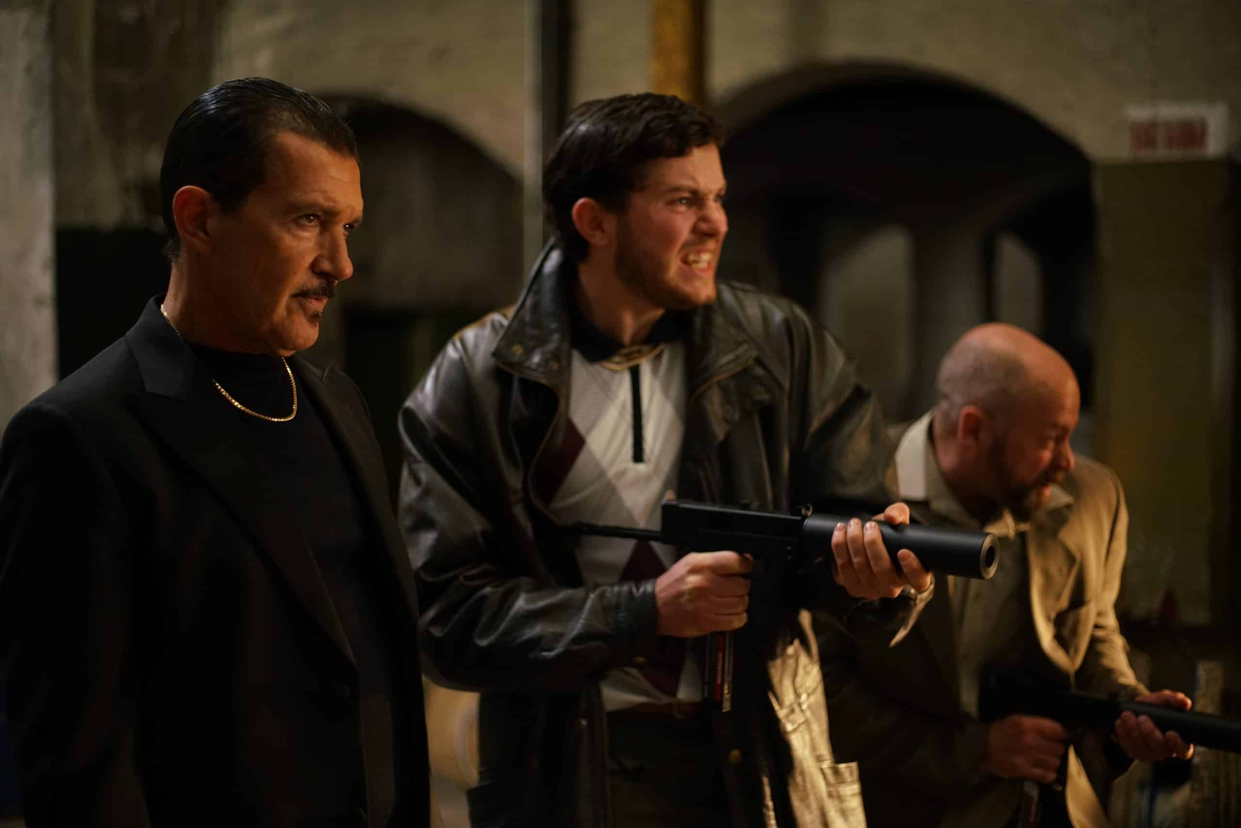 Clean up crew: inarrestabile banderas al cinema dal 17 ottobre