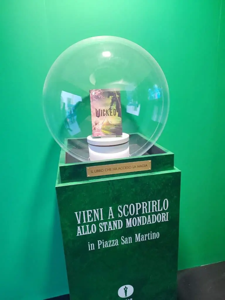 Wicked: incredibile mostra e immagini a lucca 2024