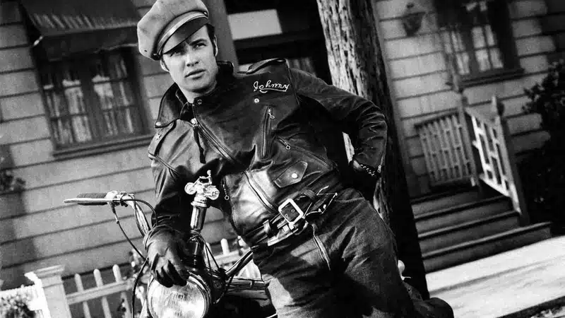 Marlon brando: l'anti divo più eclettico di hollywood