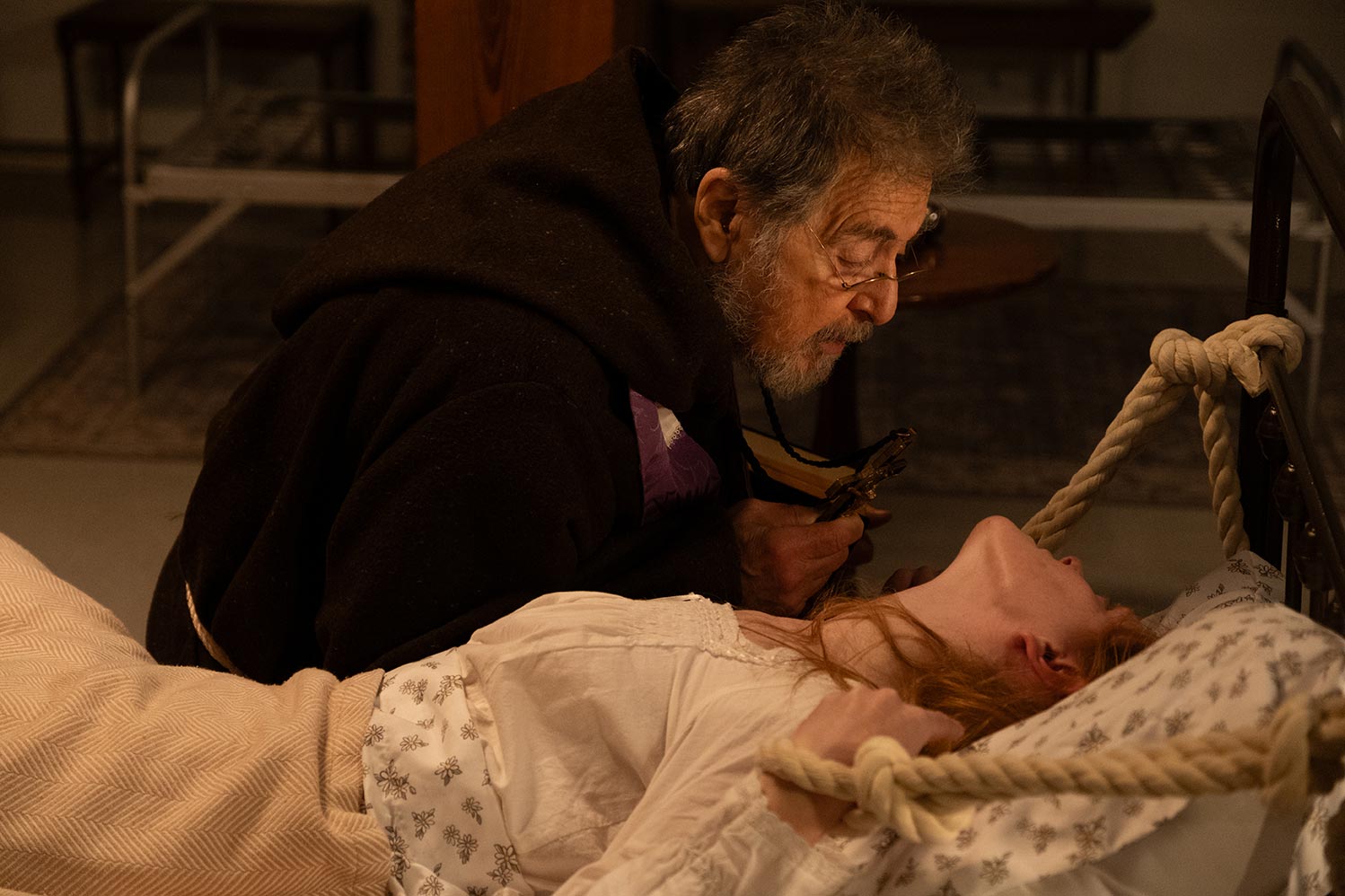 L’esorcismo di emma schmidt poster, il 29 maggio al cinema L’esorcismo di emma schmidt al pacino