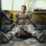 Murderbot: il trailer della nuova serie apple con alexander skarsgård