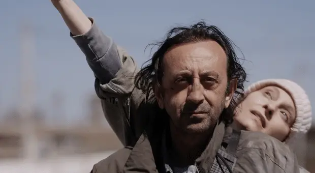 Nero di giovanni esposito dal 15 maggio al cinema Nero di giovanni esposito dal 15 maggio al cinema