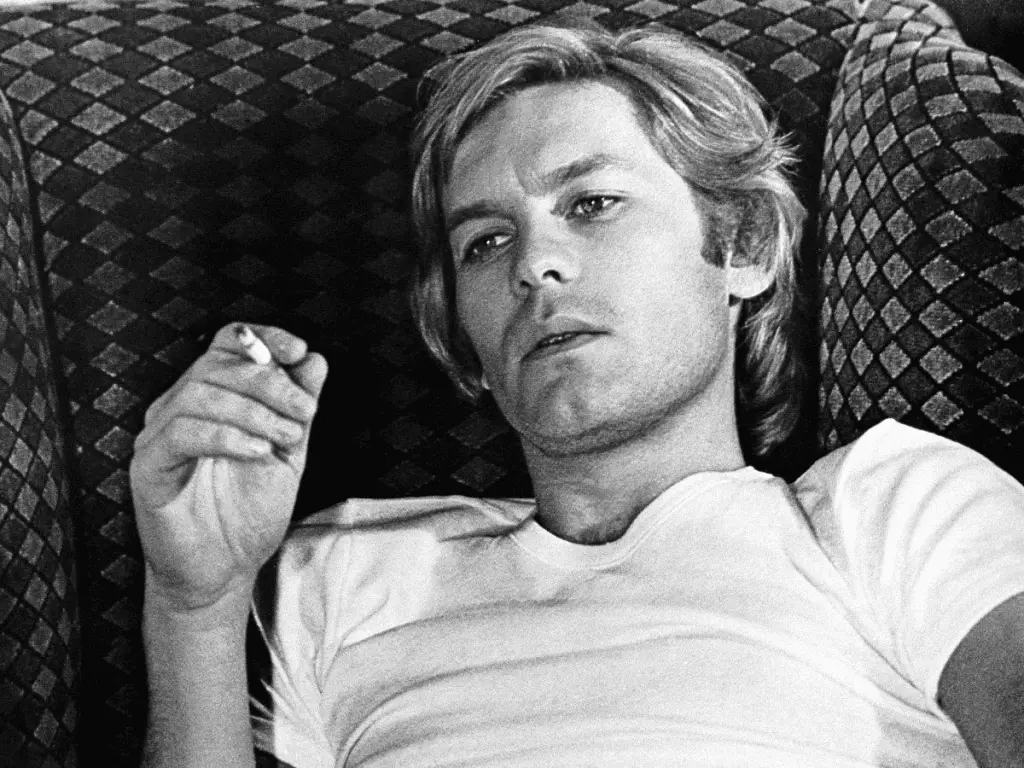 Helmut berger, ritratto di un attore. Un'anima tormentata dalla vita straordinaria (1944-2023) Helmut berger, ritratto di un attore. Un'anima tormentata dalla vita straordinaria (1944-2023)