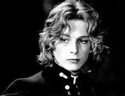 Helmut berger, ritratto di un attore. Un'anima tormentata dalla vita straordinaria (1944-2023) Helmut berger, ritratto di un attore. Un'anima tormentata dalla vita straordinaria (1944-2023)