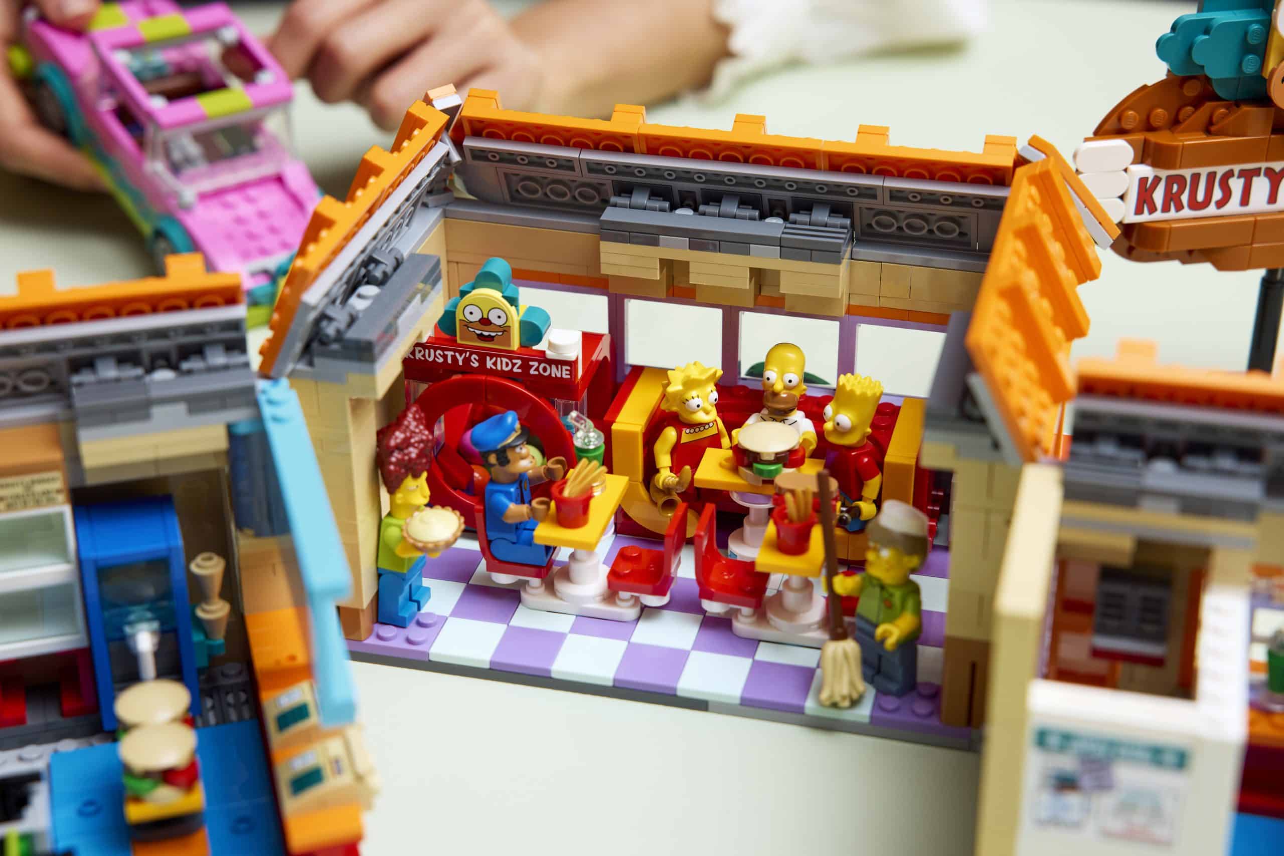 Krusty burger: in arrivo il nuovo set lego icons i simpson Krusty burger: in arrivo il nuovo set lego icons i simpson
