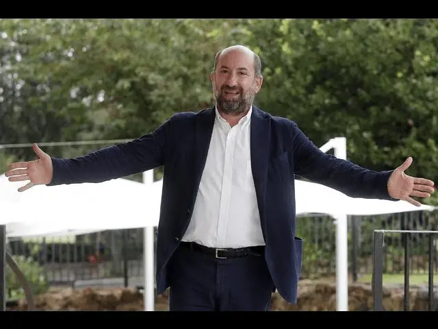 Qui non succede niente. Un nuovo film in produzione con antonio albanese x il 2025 Qui non succede niente. Un nuovo film in produzione con antonio albanese x il 2025