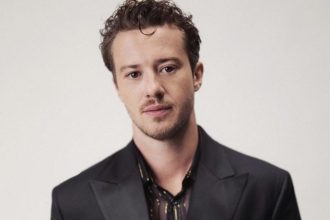 Joseph quinn, il nuovo sex symbol della marvel