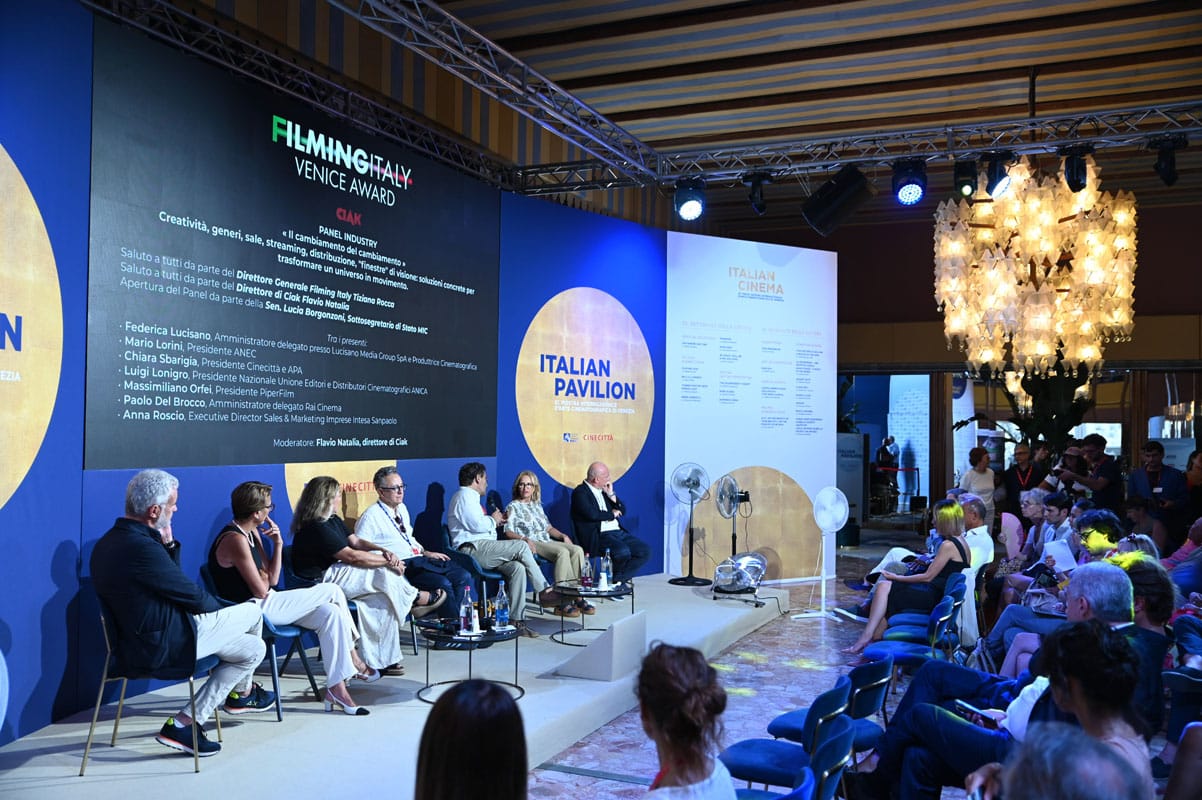 Filming italy, influente premio durante venezia 82
