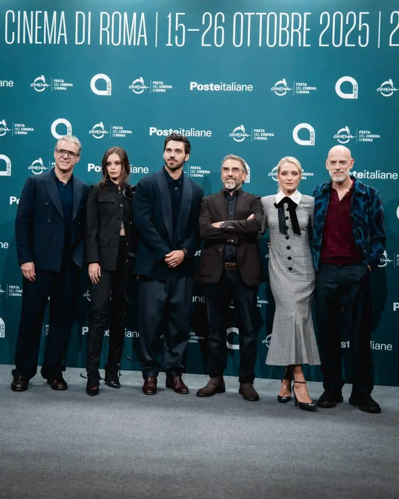 Mrs playmen, la nascita della prima rivista erotica italiana: dal 12 novembre su netflix Mrs playmen netflix serie tv