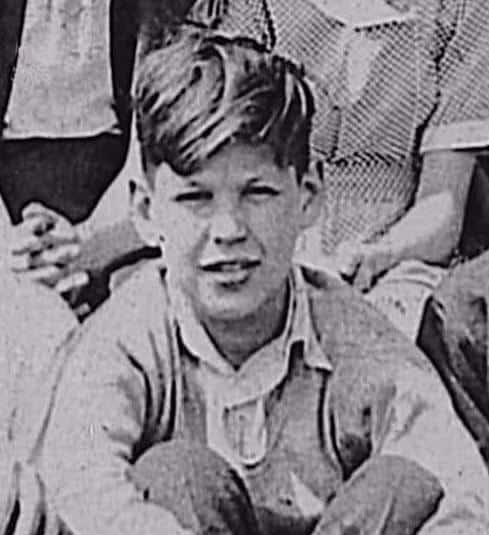 Charles bronson (1921-2003). Ritratto di un attore. Un'icona senza tempo tra il west, l'amore e la notte Charles bronson (1921-2003). Ritratto di un attore. Un'icona senza tempo tra il west, l'amore e la notte