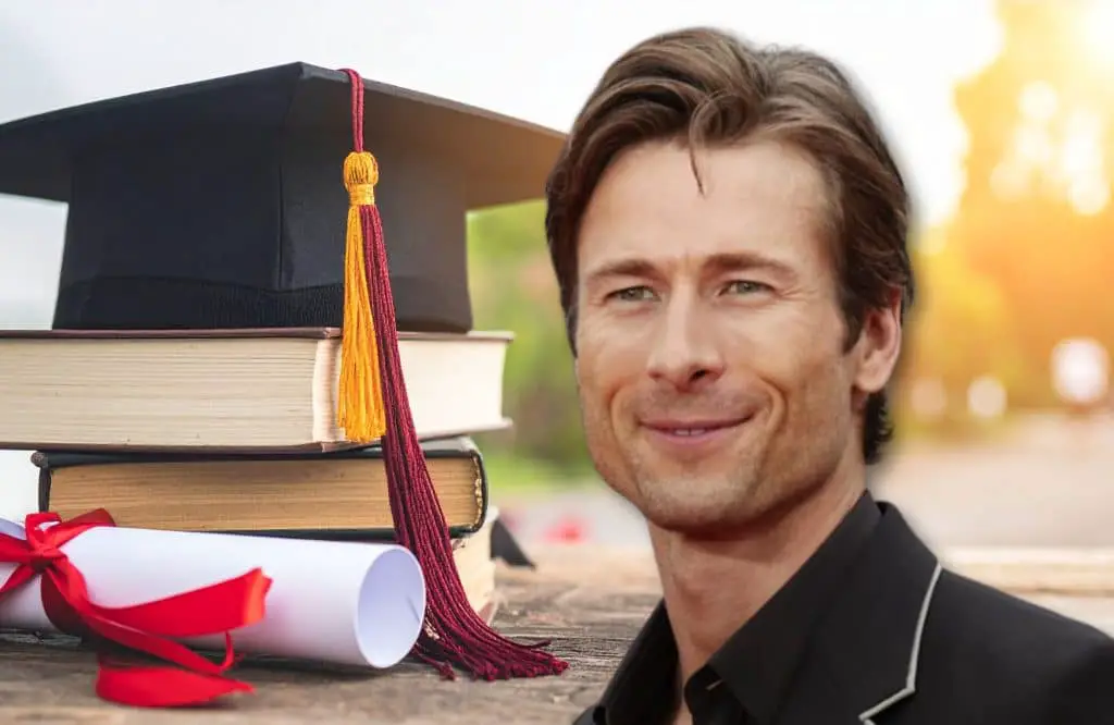 Glen powell, annuncio incredibile: accadrà nel 2027 Glen powell università laurea