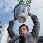 No other choice - non c'è altra scelta, il trailer del film di park chan-wook