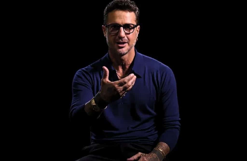 Fabrizio corona: io sono notizia. Il teaser trailer ufficiale della nuova docuserie netflix Fabrizio corona io sono notizia trama