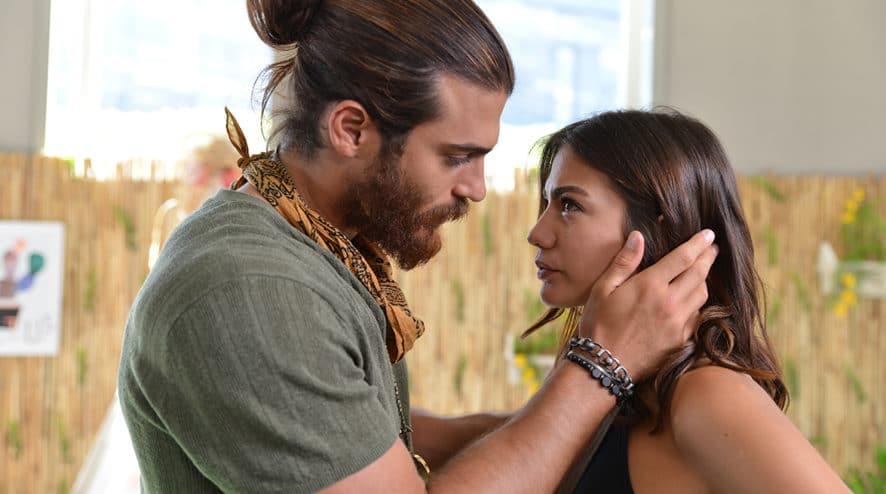 Can yaman, dagli esordi a sandokan Can yaman, dagli esordi a sandokan