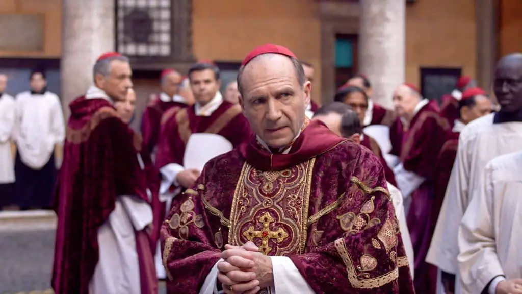 Conclave, il film dirompente sulla chiesa e le sue dinamiche di potere