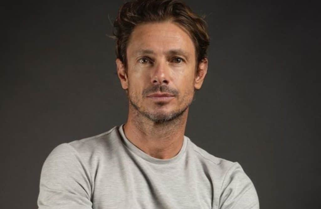 Rosso volante rai cast