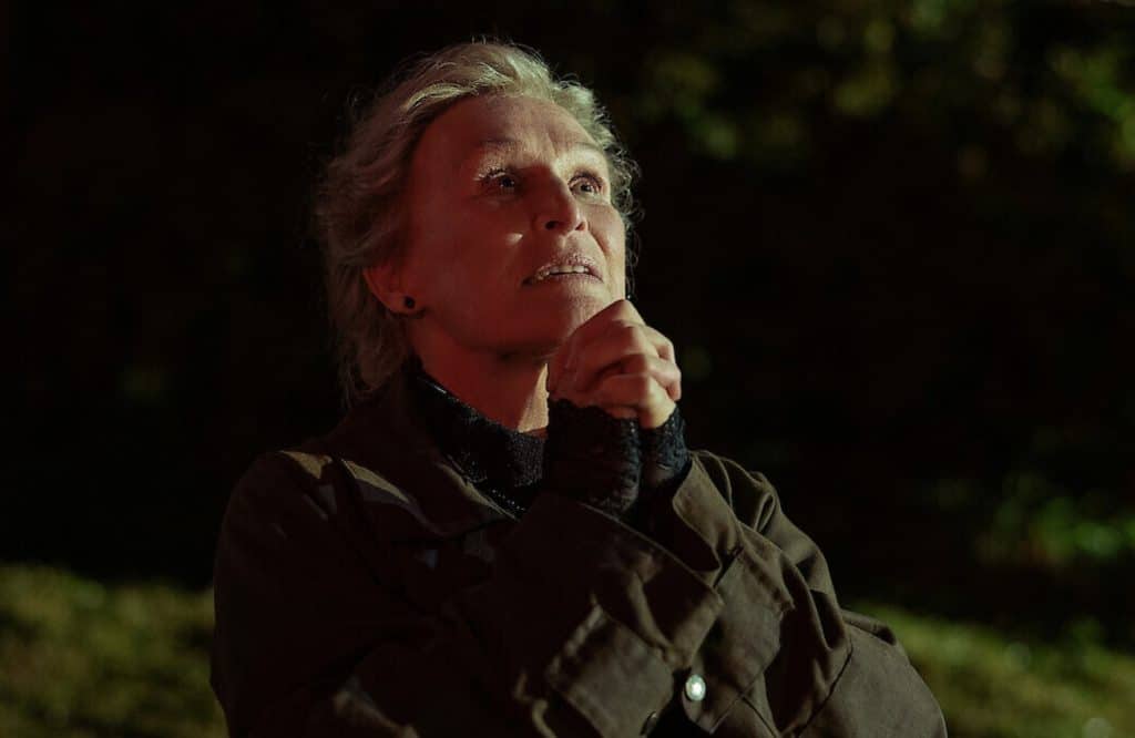 Wake up dead man knives out recensione