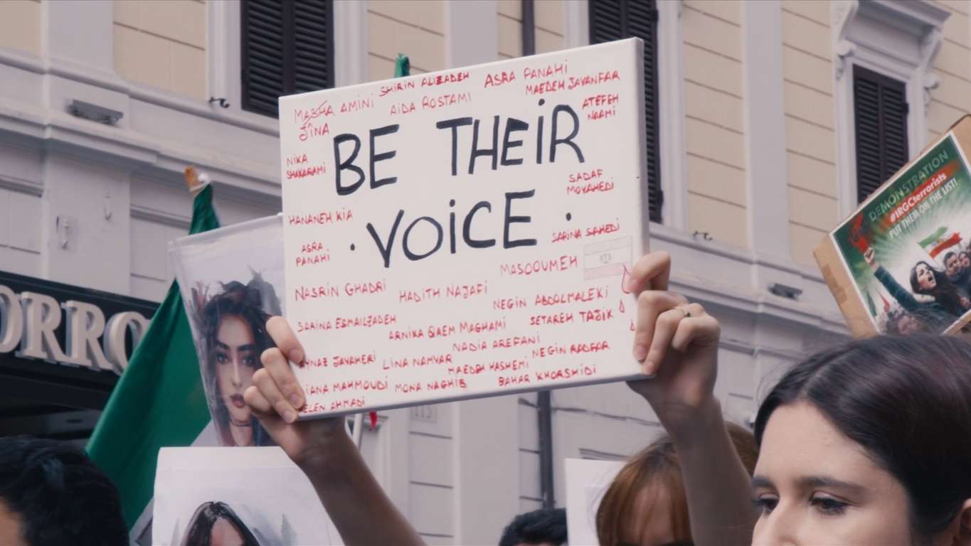 Un 8 marzo con esempi di libertà, dalla resistenza delle donne partigiane alle attiviste in iran