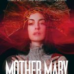 Mother mary finale spiegato: il fantasma è reale e cosa significa il vestito rosso?