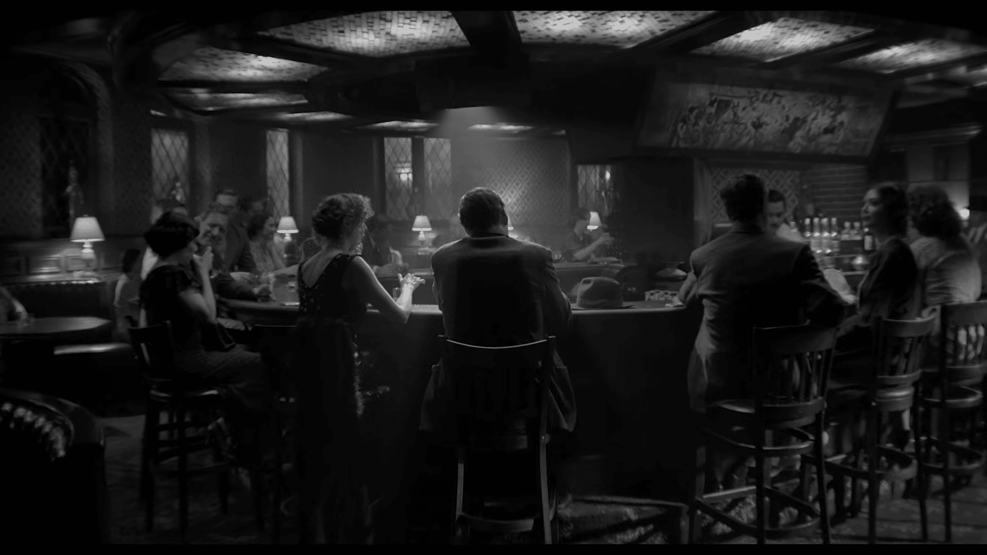 Spider-noir: trailer finale in bianco e nero e a colori