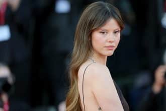 mia goth