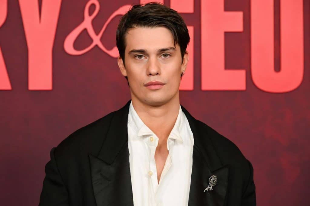 Nicholas Galitzine, il nuovo volto del cinema britannico
