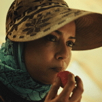 Strawberries porta a cannes il dramma delle lavoratrici marocchine