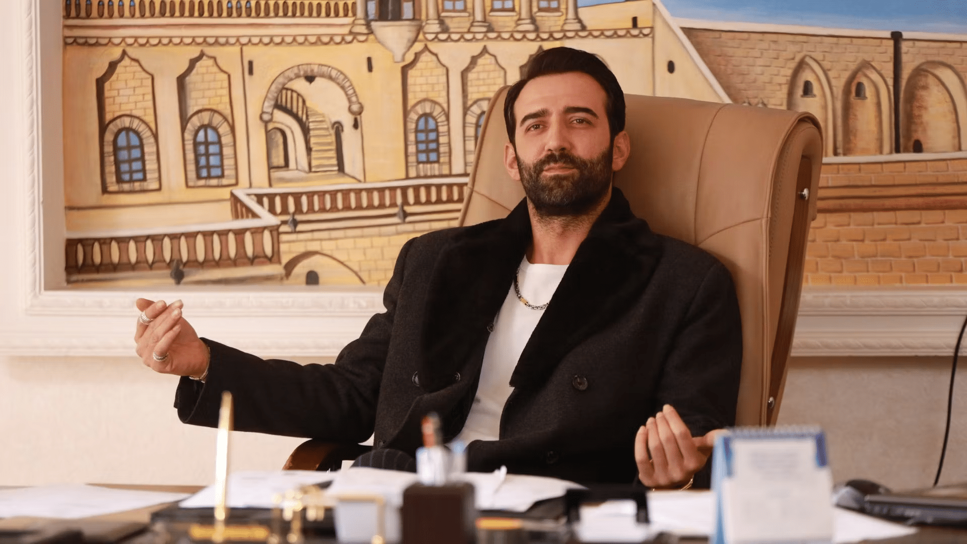 Far away, anticipazioni 30 giugno: Cihan scopre la verità