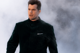 Henry Cavill torna spia per Netflix: il caso Bond riparte