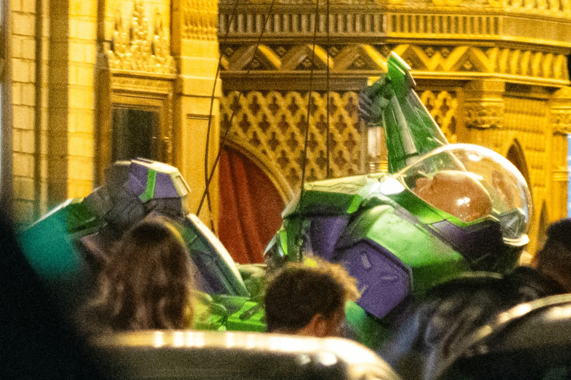 Man of Tomorrow: la Warsuit di Lex Luthor vista sul set
