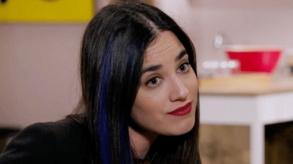 Un Posto al Sole, Jimmy cede ai bulli e Micaela sorprende tutti